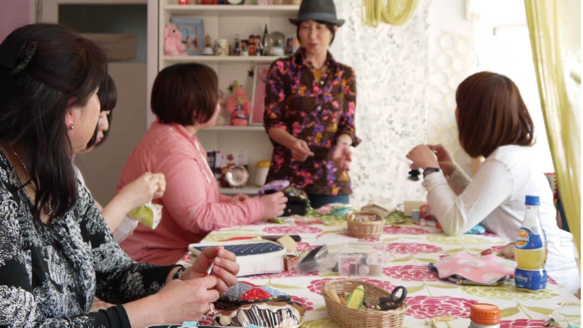 雑貨づくりで起業する人のイメージ
