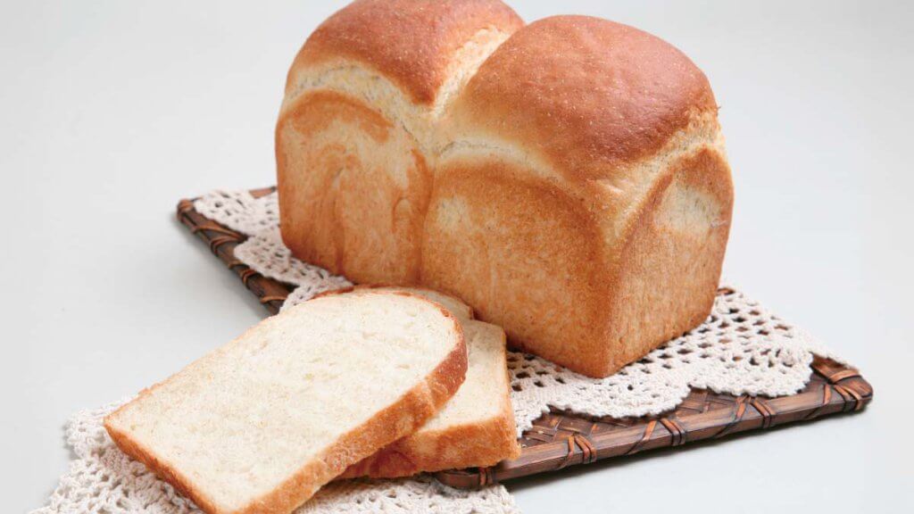全粒粉生地の山形食パン
